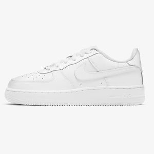 GUC Nike Air Force 1 Low sneakers, size 7 Youth or 8.5 Women